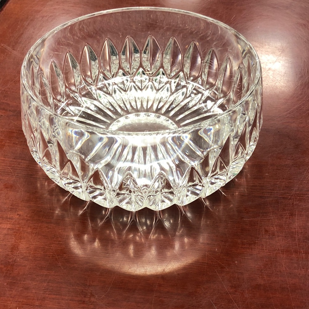 Gotham Vintage full lead crystal bowl in Althea pattern